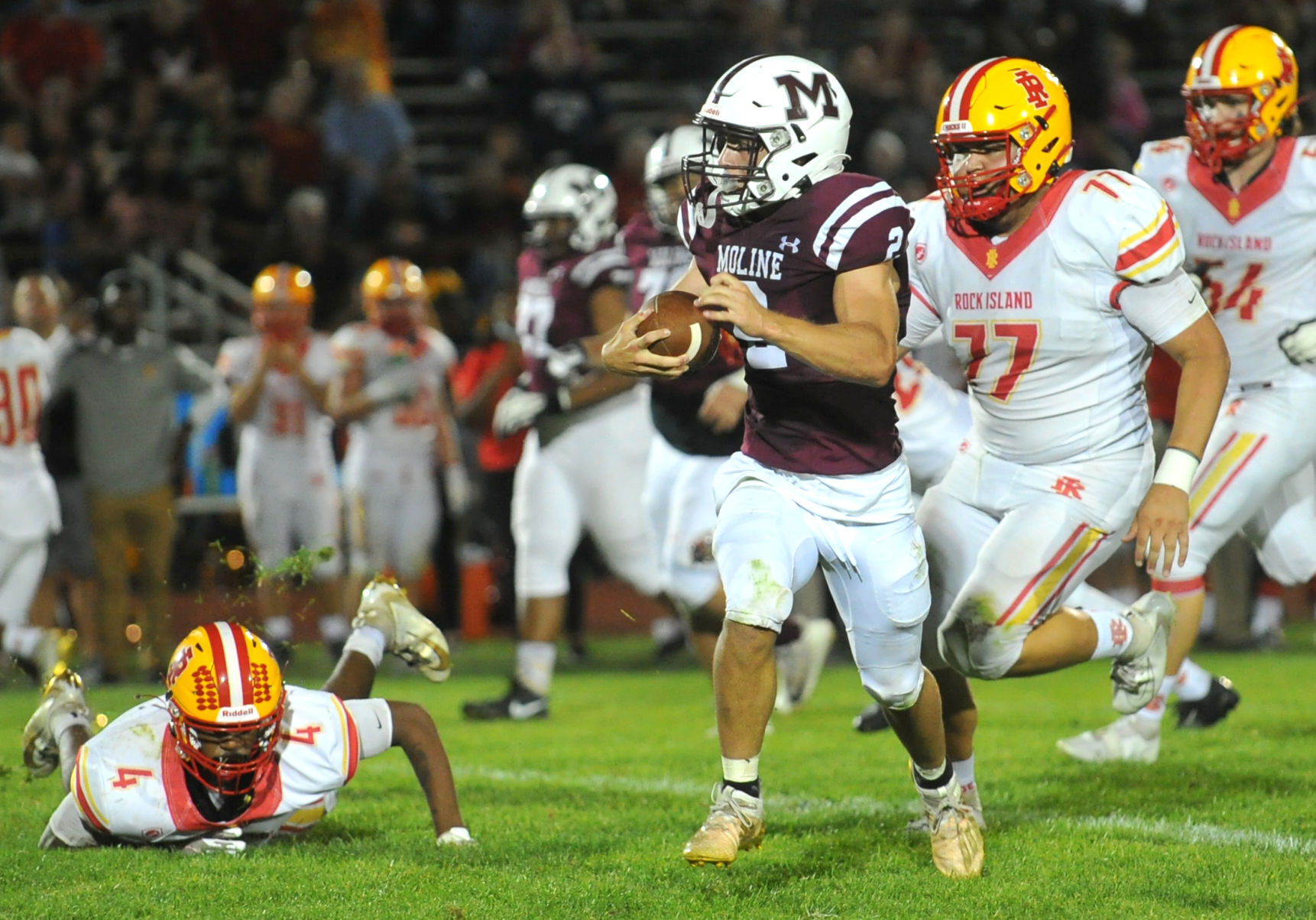 091721-qc-spt-rocky-moline fball-1013